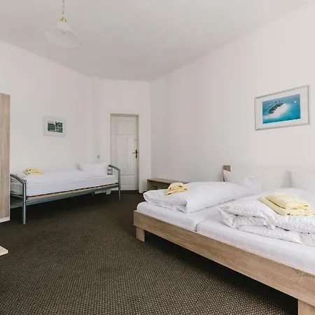 Menzels Drehscheibe 3*